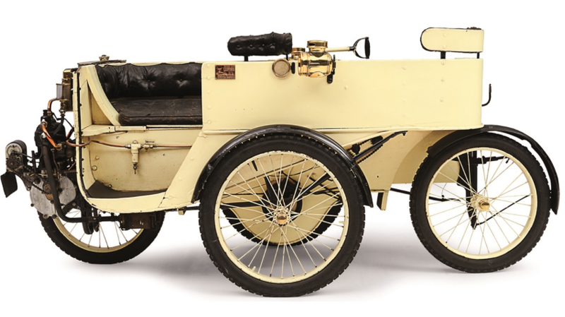 Illustration for article titled This Has To Be The Weirdest Layout Of Any Car Ever Built